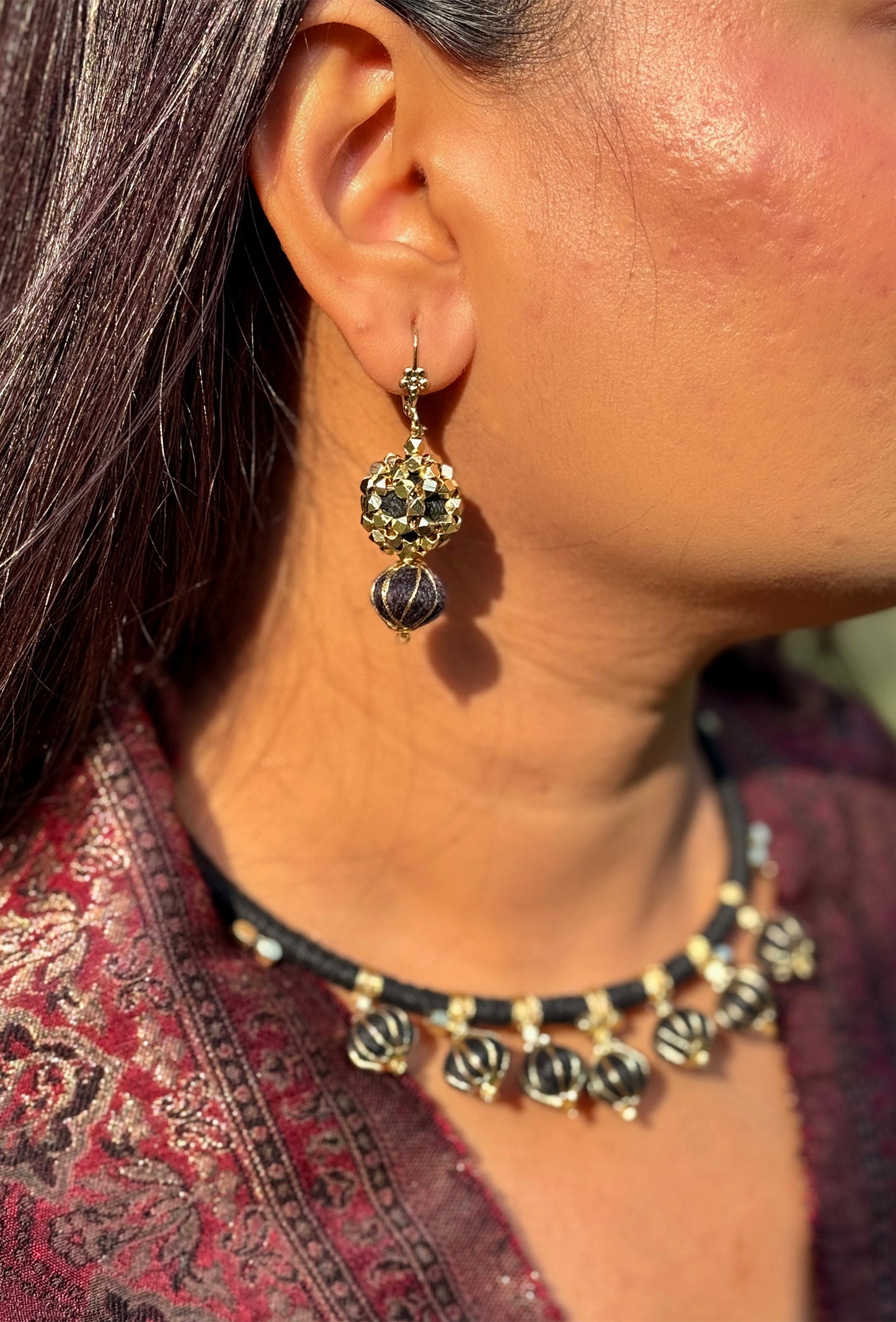 Zari Bindu Earrings