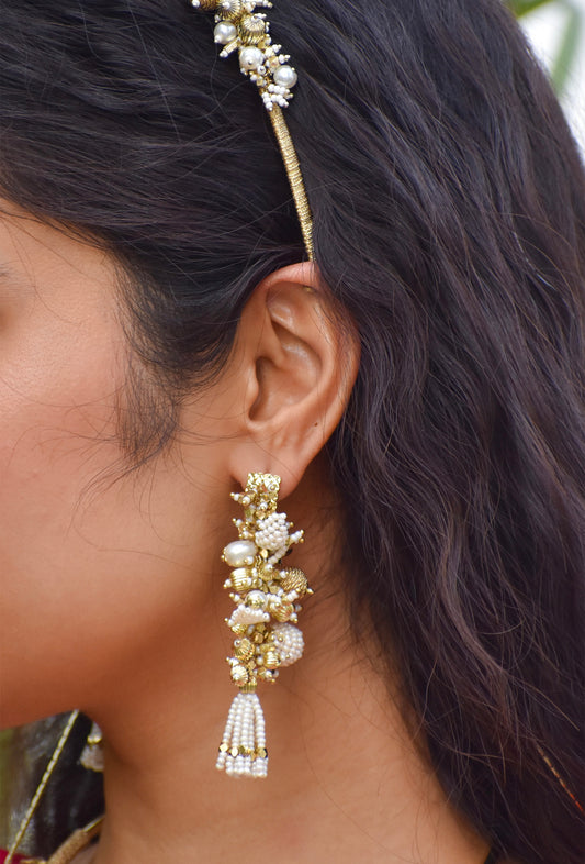 Noorvi Earrings
