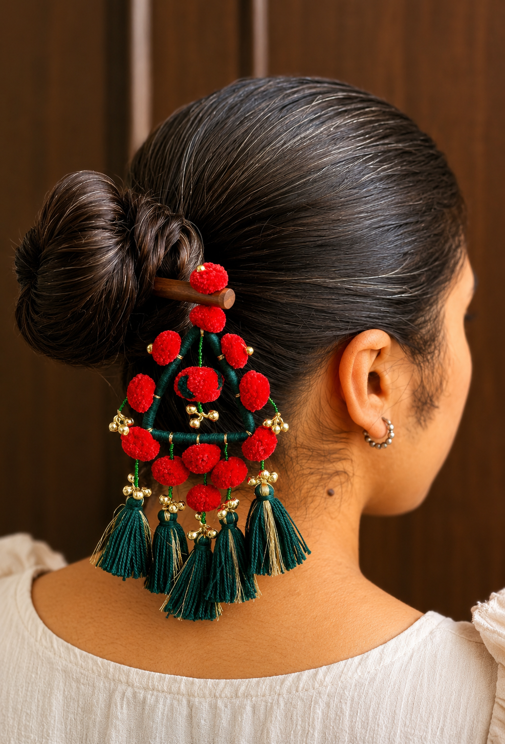 Surkh Sitara Bun Stick