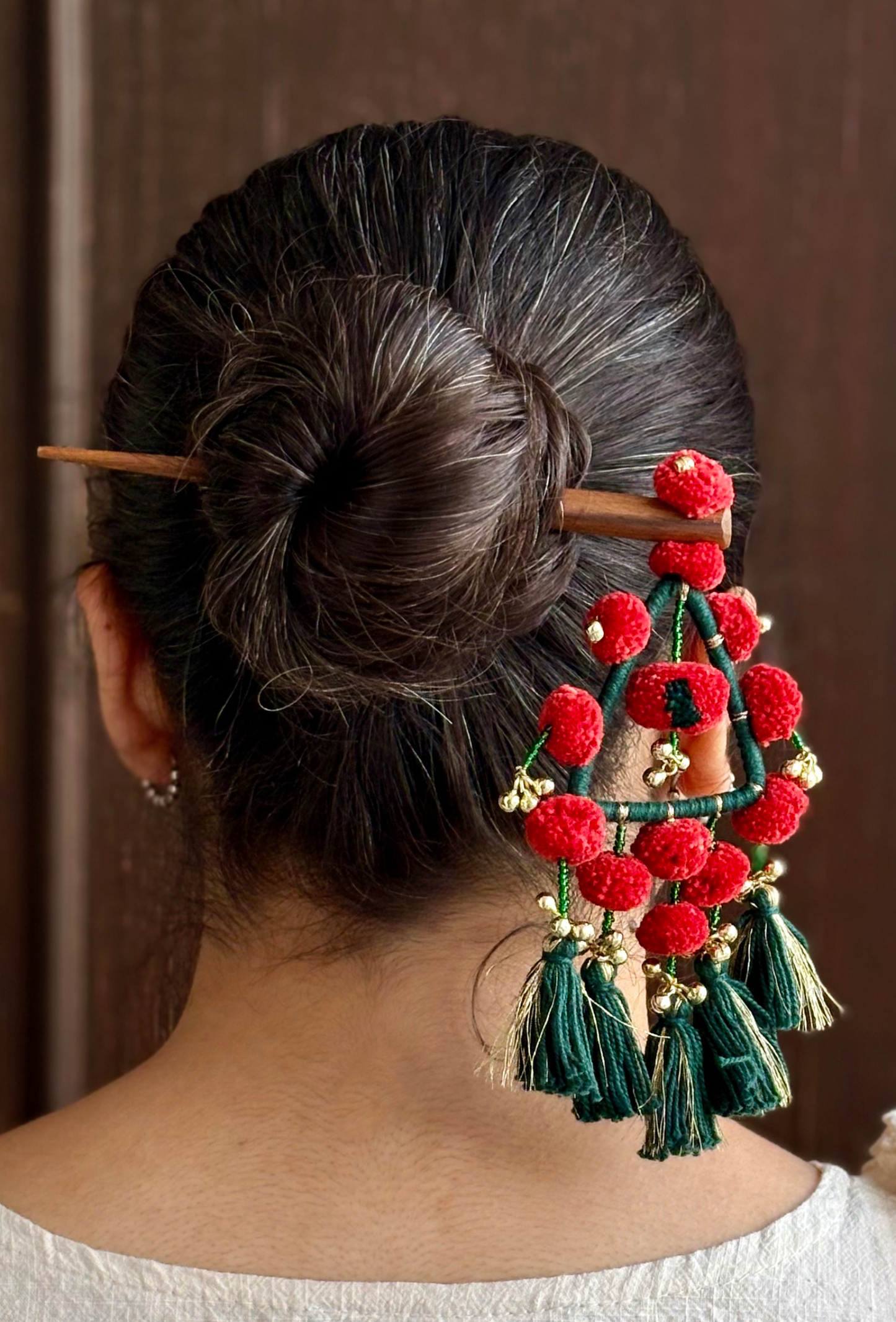 Surkh Sitara Bun Stick