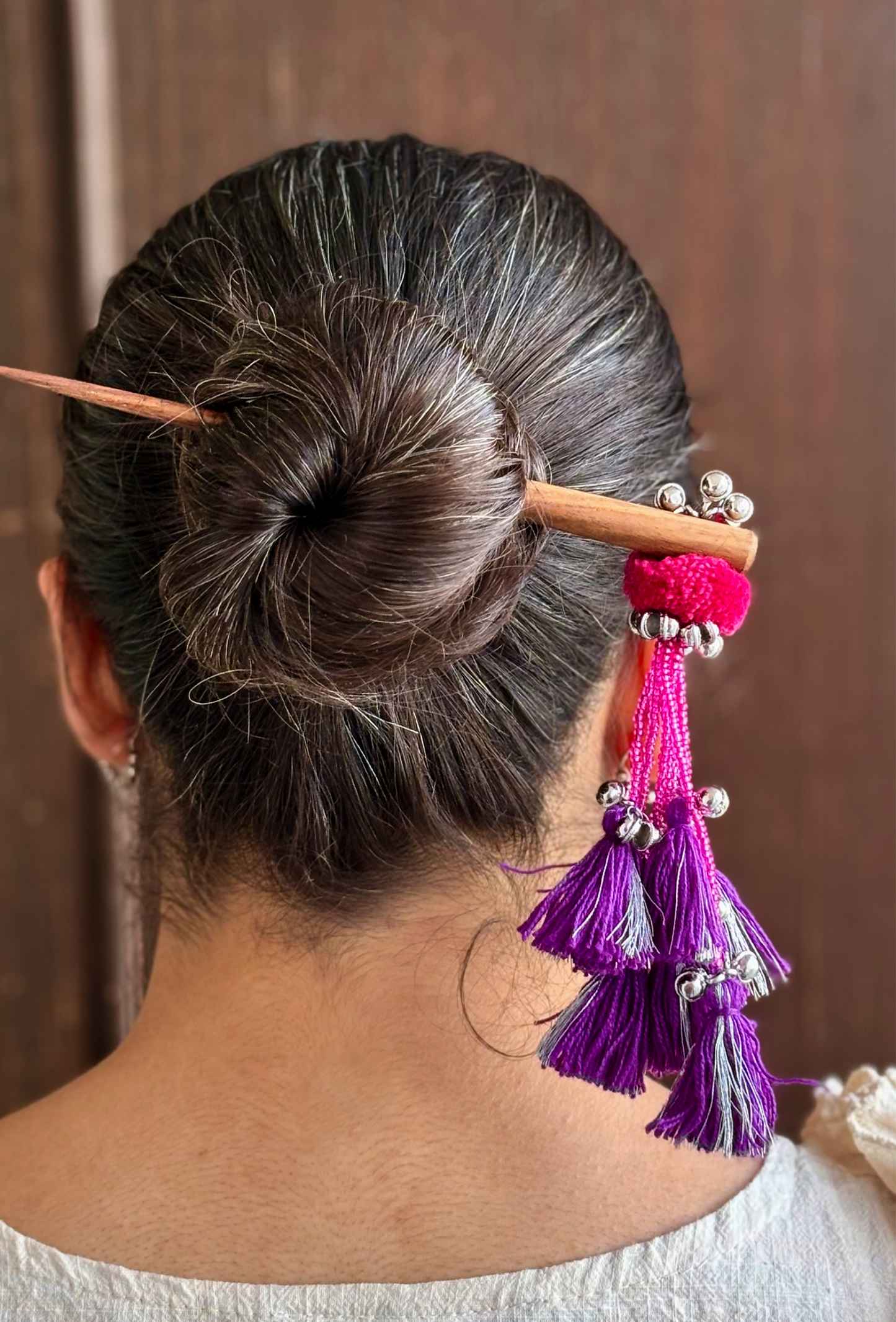 Gulnaar Bun Stick