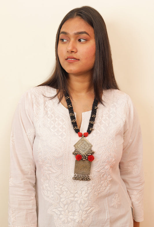 Black & Maroon Saaz Necklace