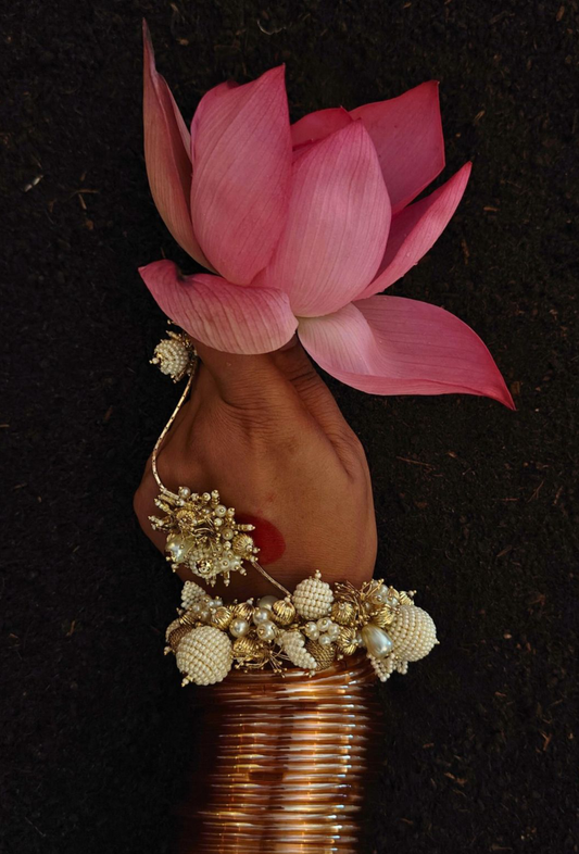 Pankhudiya hathphool